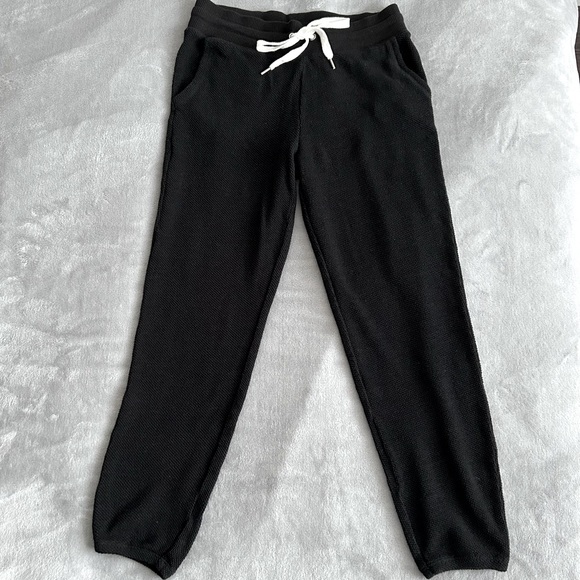 Aerie Black Waffle Knit Joggers Size XS - Picture 1 of 9